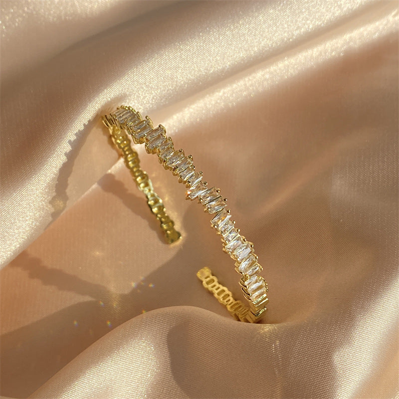 Elegant Zircon Star Bracelet
